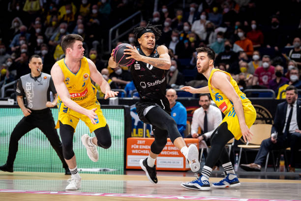 时显得格外 时显得格外