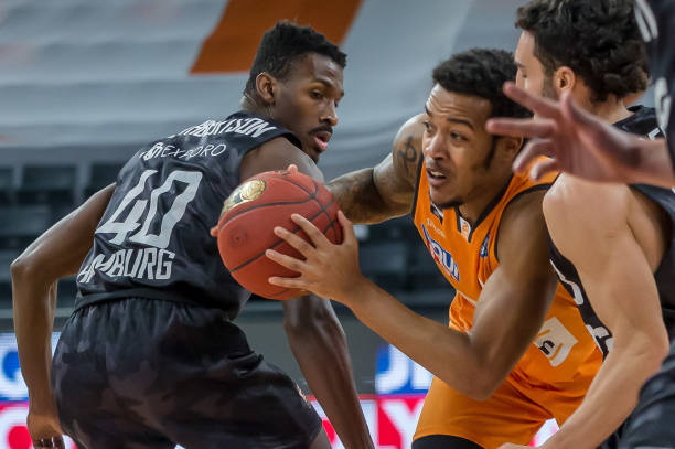 多的俱乐部 多的俱乐部